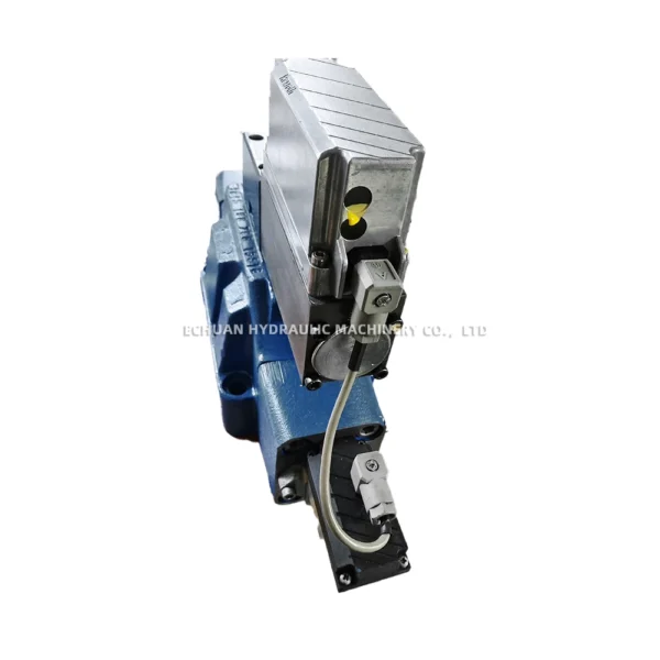 REXROTH 0811404454 4WRLE 25 EZ350 3XG24K0A1M - Image 3