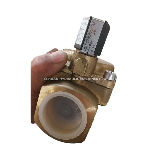 BUSCHJOST D-32545 8240570.9109 220V.00HZ.8W - Image 5