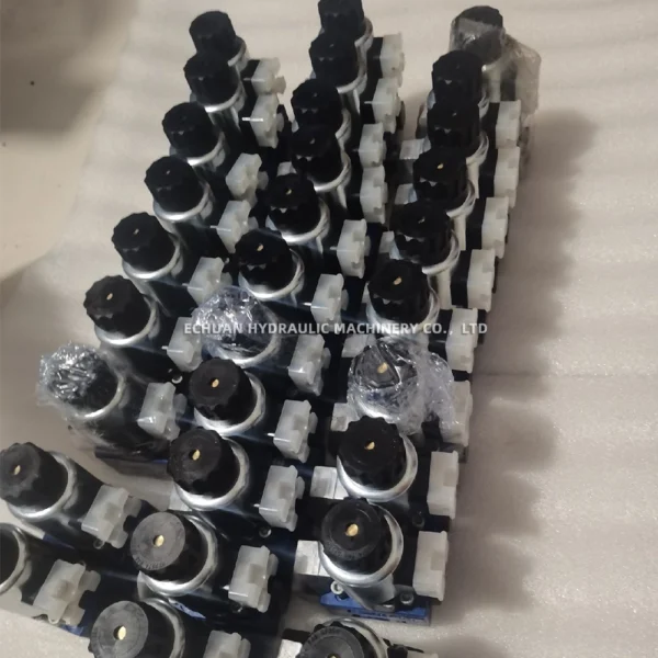 REXROTH R900572890 M-2SEW 6 P36420MG24N9K4 - Image 2