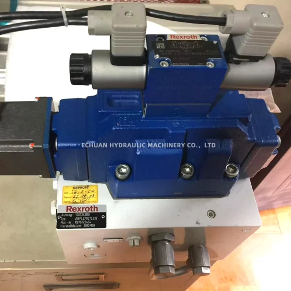 REXROTH R901105489 4WRKE25R3-000S-33/6EG24K31/A5D3M-805 - Image 2