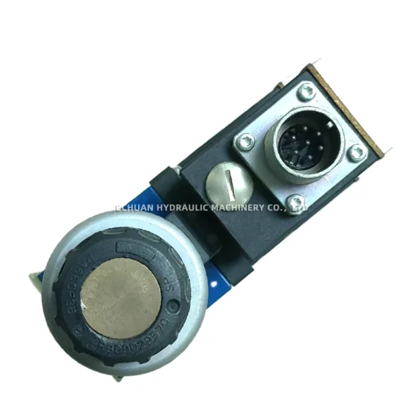 REXROTH R900974817 4WRAE 6 W1-30-23G24K31 F1V - Image 2