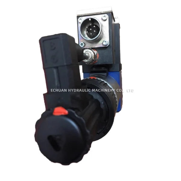 REXROTH R901453116 4WREE 6 X00-24G24K31F1V-A22 - Image 3