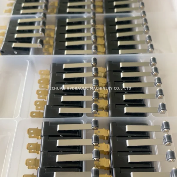 OMRON V-156-1C25 - Image 2