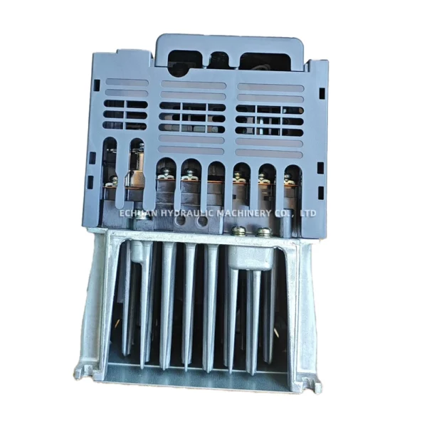 MITSUBISHI FR-D720S-1.5KW-CHT - Image 2