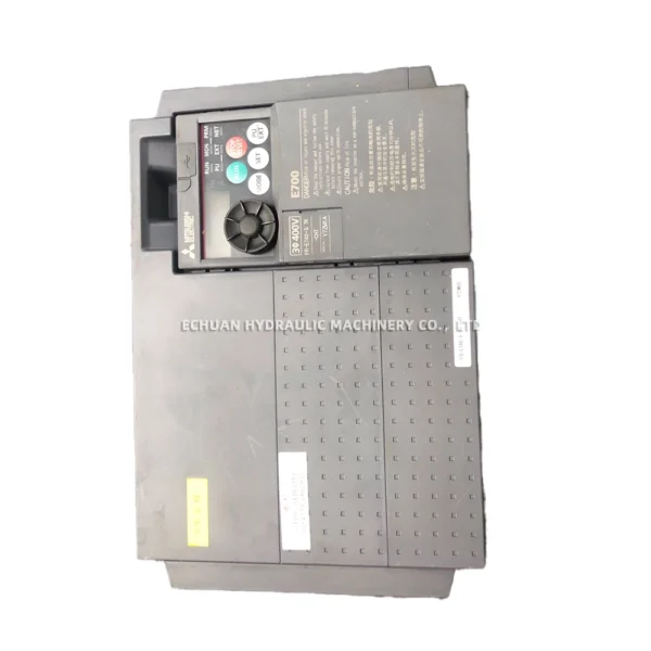 MITSUBISHI FR-E740-5.5K-CHT - Image 4