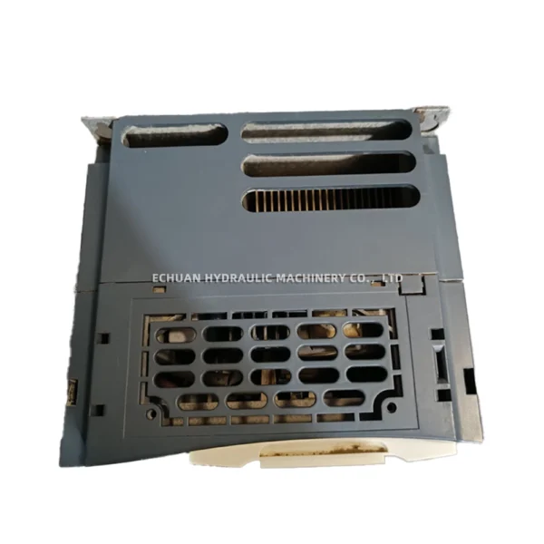 SCHNEIDER ATV71HU75N4Z - Image 4