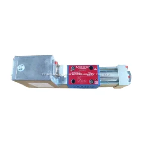 MOOG D635-671E R02FB1F0NSM2M