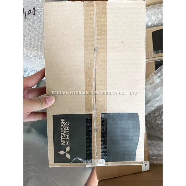 MITSUBISHI FR-A840-00052-2-60 inverter - Image 2