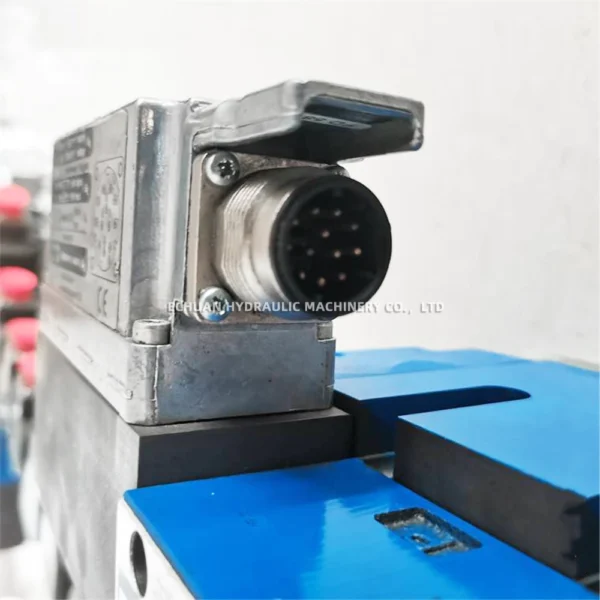 REXROTH  0811404669 4WRLE10Q5-85M-3X/G24TK0/B5M-771 - Image 3