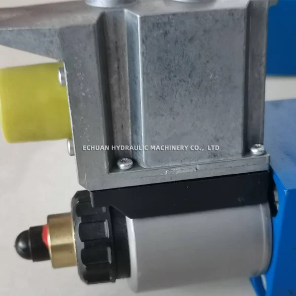 REXROTH R901198304 ZDREE10VP2-21/100XLMG24K31A1M - Image 2