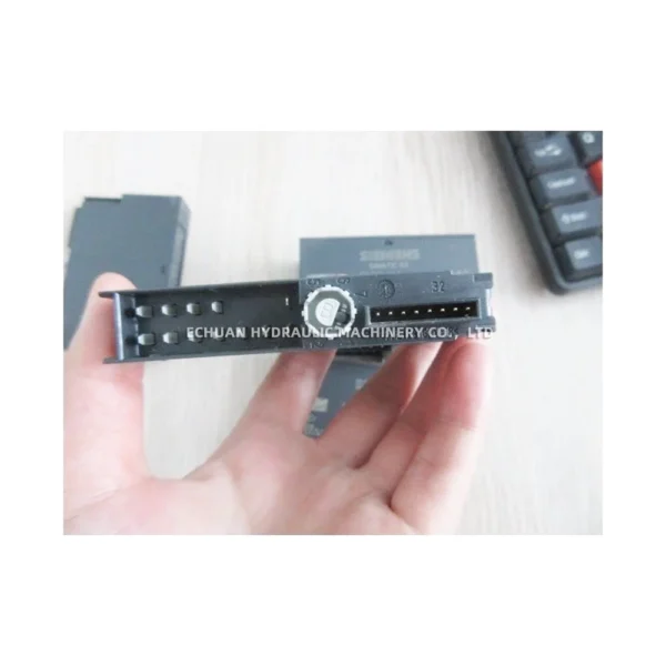 SIEMENS 6ES7132-4BD02-0AA0 - Image 2