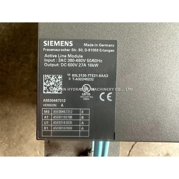 SIEMENS 6SL3120-2TE21-8AA3 - Image 4