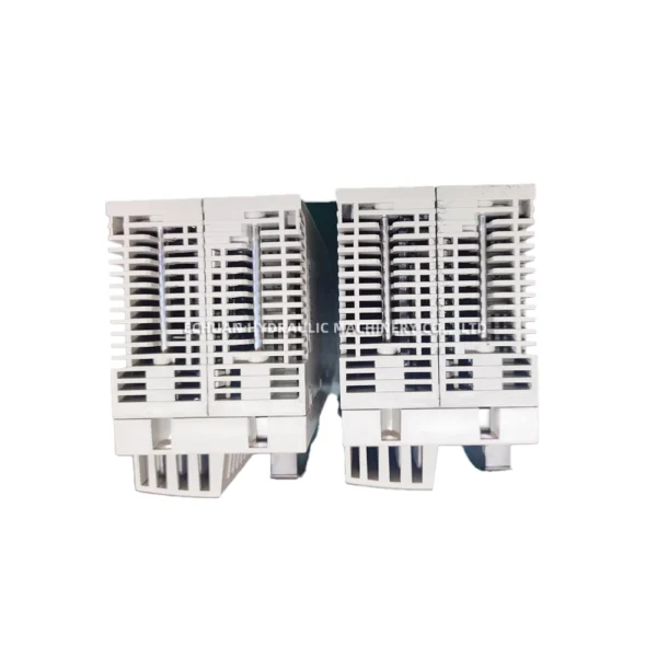 SCHNEIDER 140CPU67160 CPU Module - Image 3