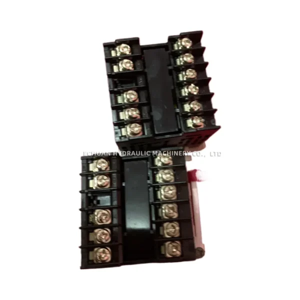 OMRON E5CC-QX2ASM-800 - Image 3