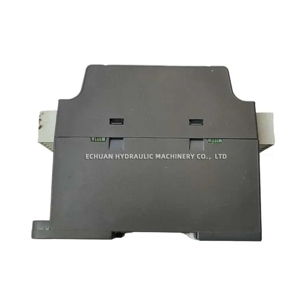Delta DVP32ES200R Programmable Logic Controller (PLC)