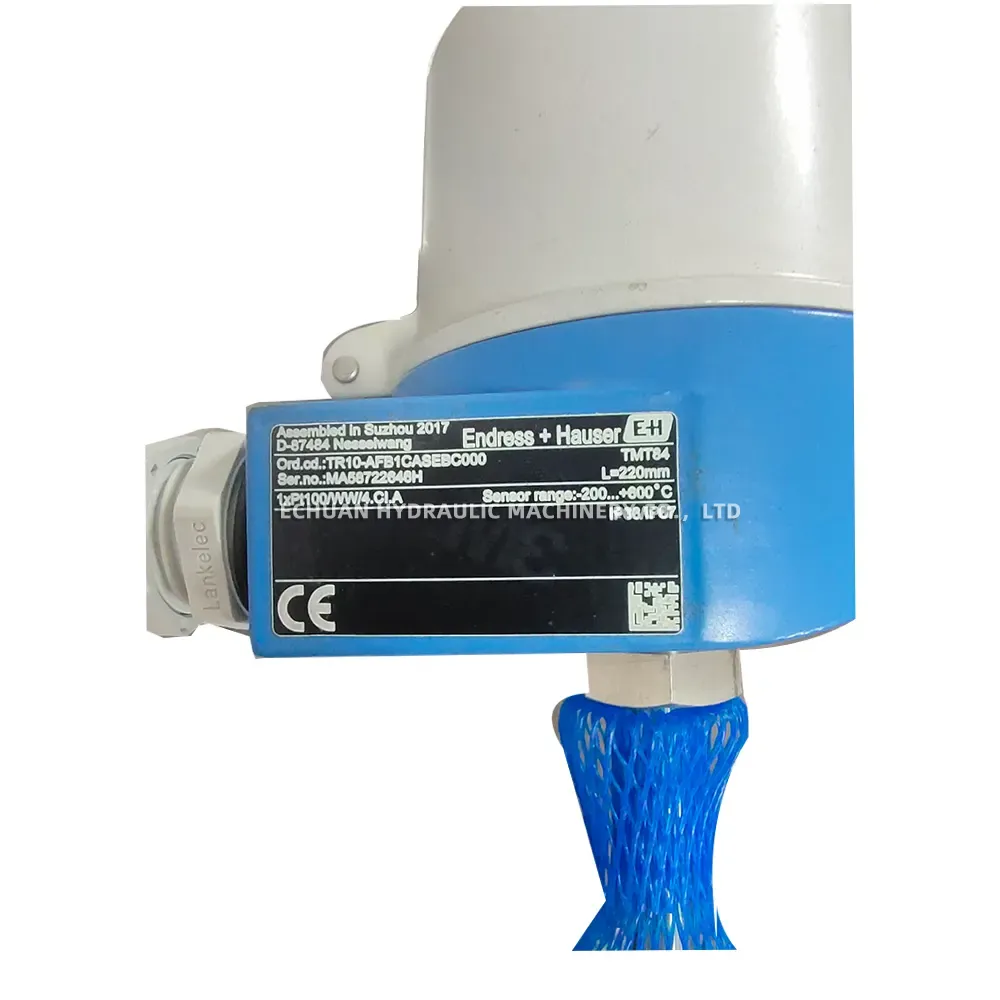 Endress+Hauser TMT84 / TR10-AFB1CASEBC000 Temperature Transmitter with Resistance Thermometer