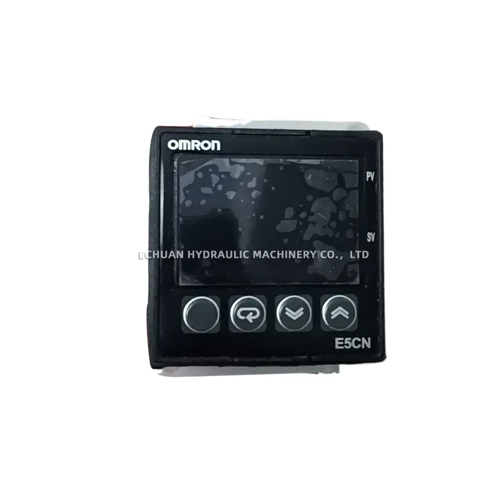 OMRON E5CN-R2T Temperature Controller