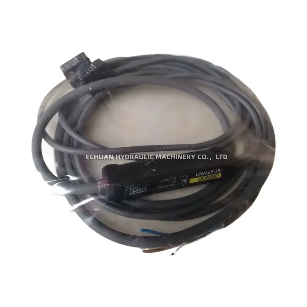 Omron EE-SPW321 Photoelectric Sensor