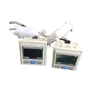 SMC ISE30-01-25-M Digital Pressure Switch