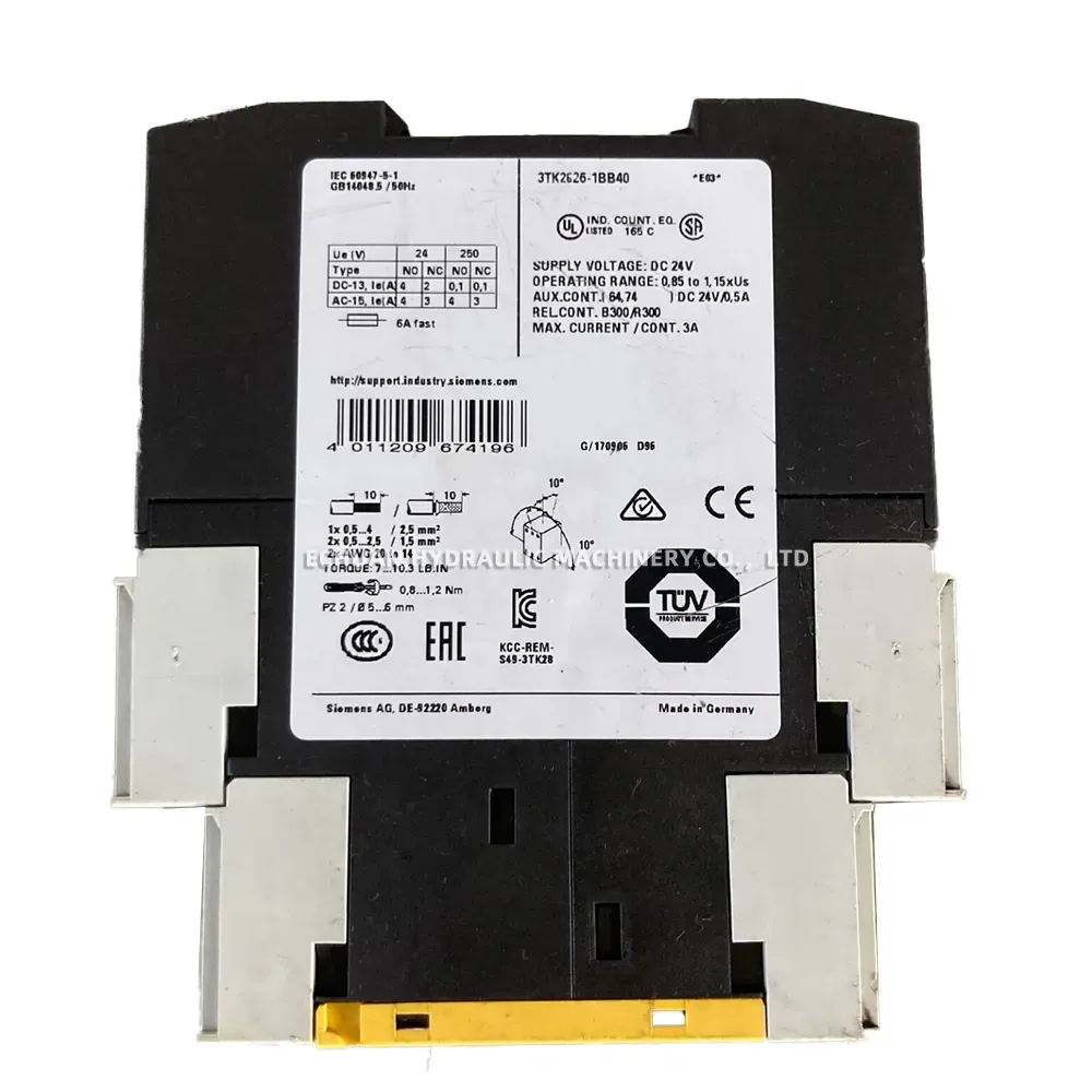 Siemens 3TK2626-1BB40 Safety Relay