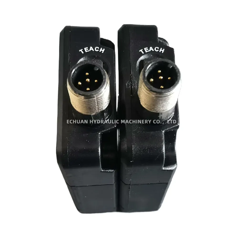 Banner SLE10B6VYQ Slot Photoelectric Sensor