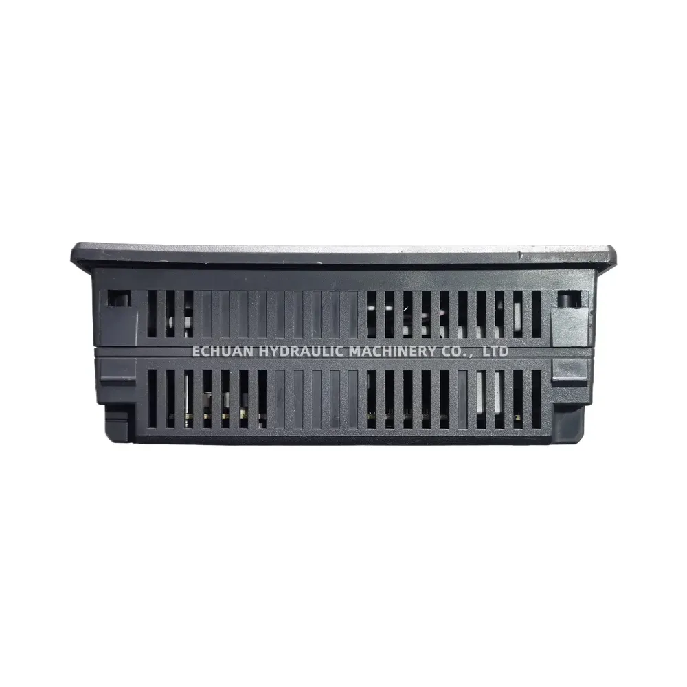 KEYENCE VT3-Q5T Graphic Operation Terminal