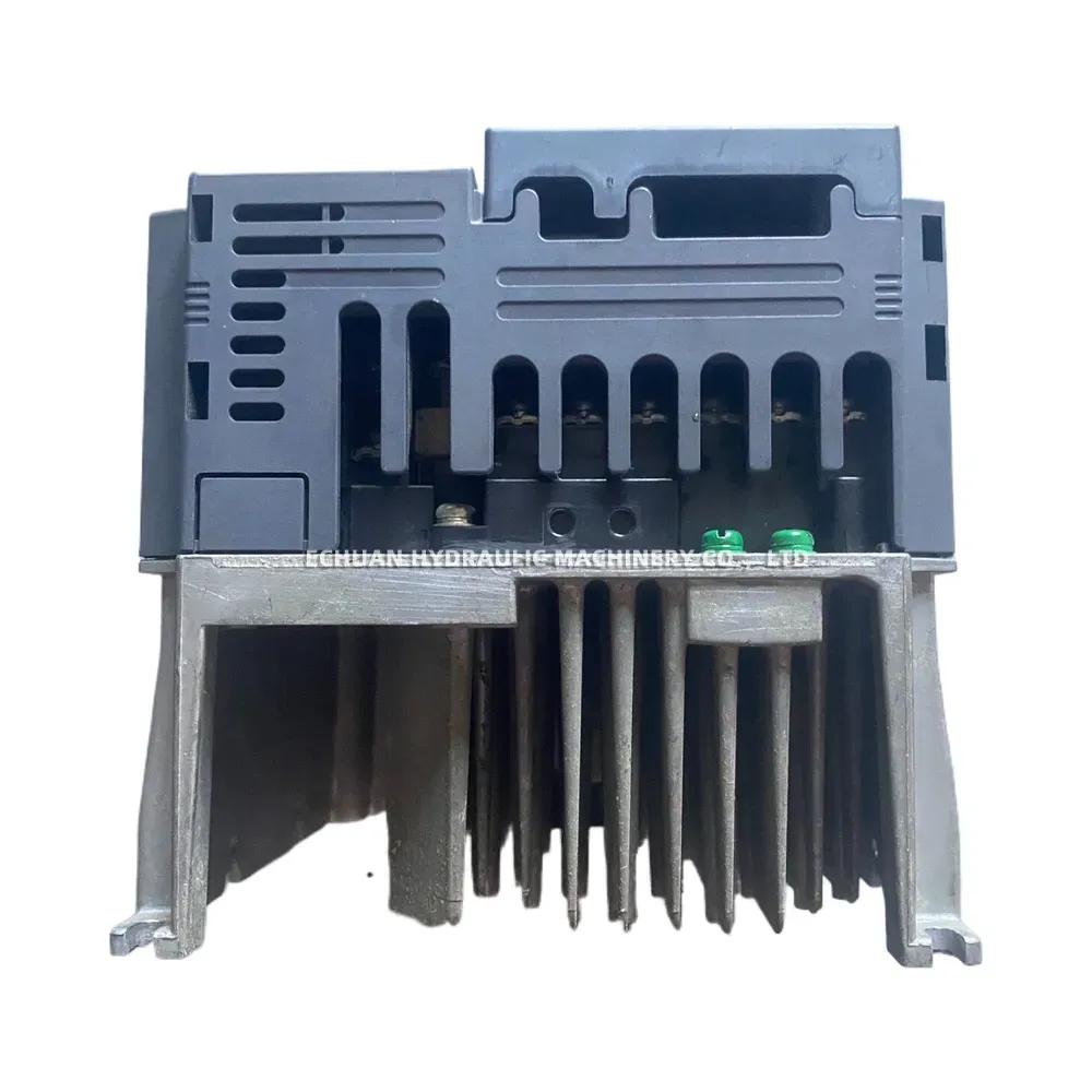 Mitsubishi FR-E740-3.7K-CHT Inverter
