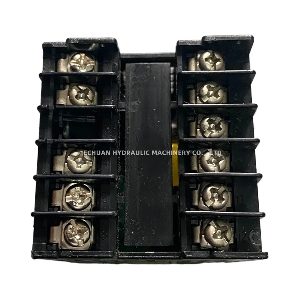 OMRON E5CC-RX0DSM-000 Digital Controller