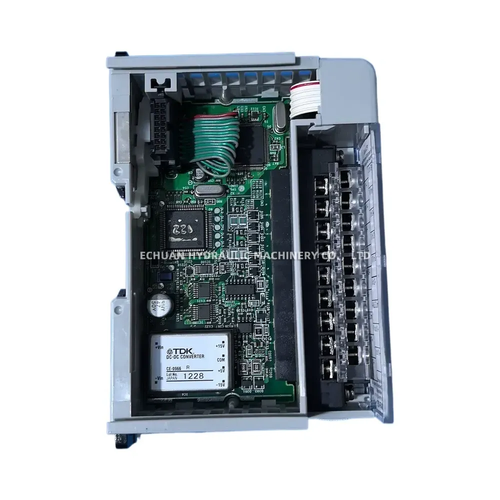 Allen-Bradley 1769-IF4XOF2F Compact I/O 4 CH Input/2 CH Output Fast Analog Module