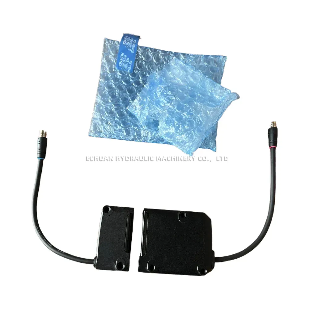 KEYENCE IG-028 Intelligent-G Laser Sensor
