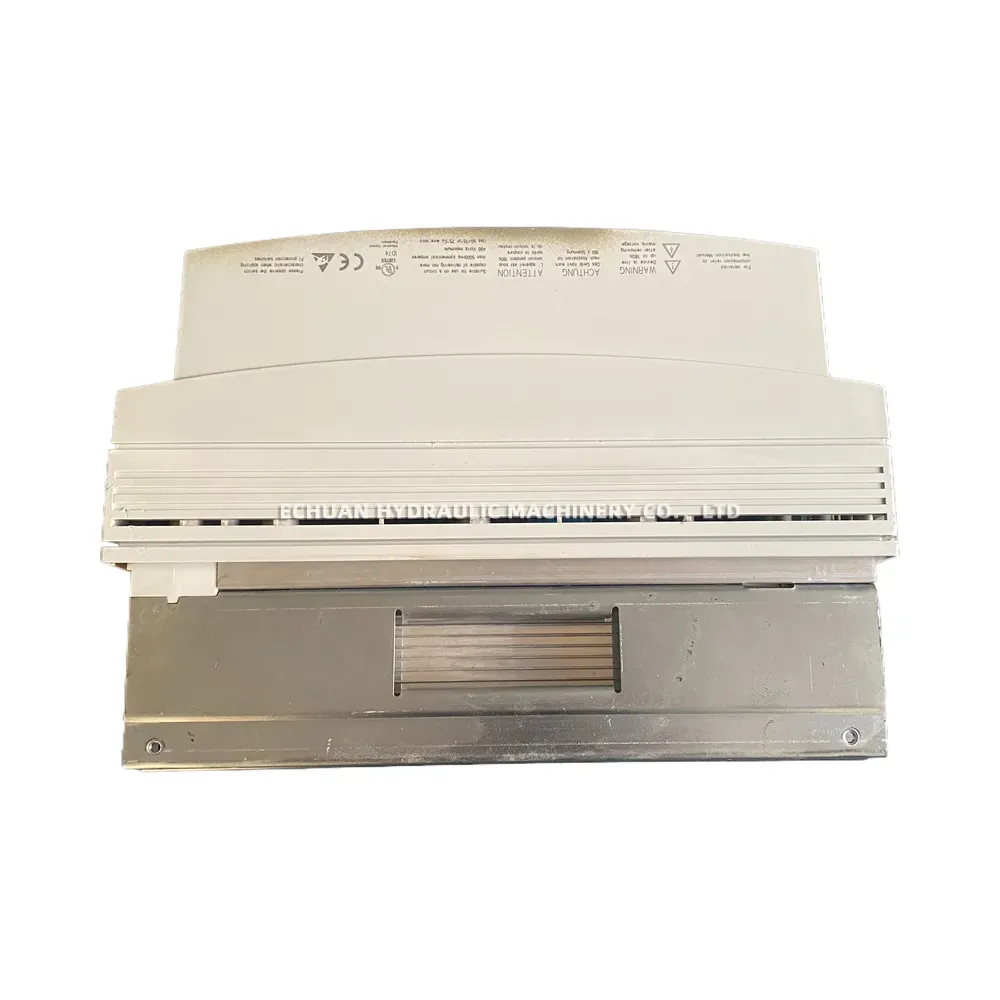 Lenze E82EV153_4B201 AC Inverter Drive