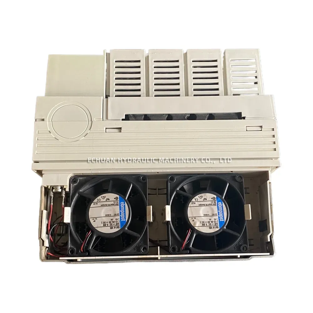Lenze E82EV153_4B201 AC Inverter Drive