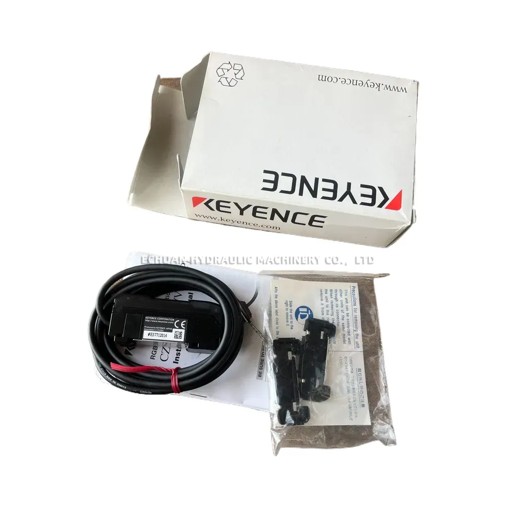 KEYENCE CZ-V22A Digital RGB Sensor