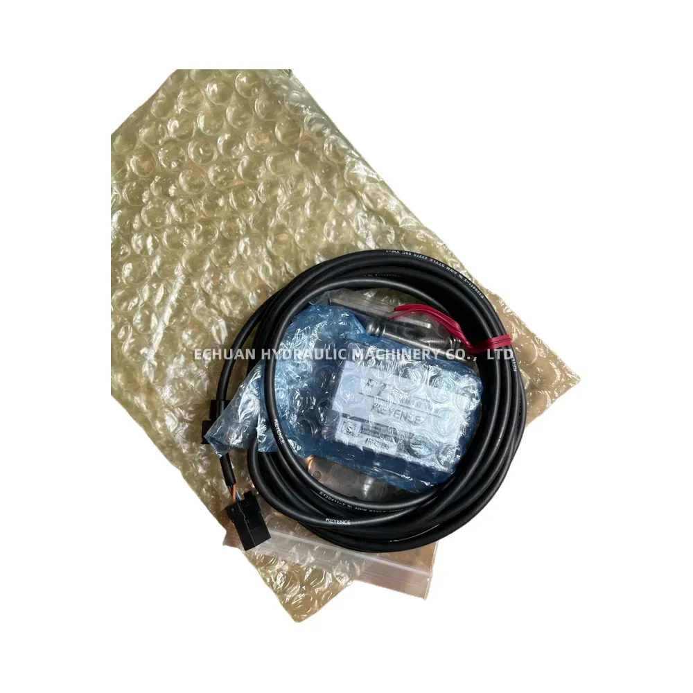 KEYENCE FT-H30 Digital Radiation Thermo Sensor