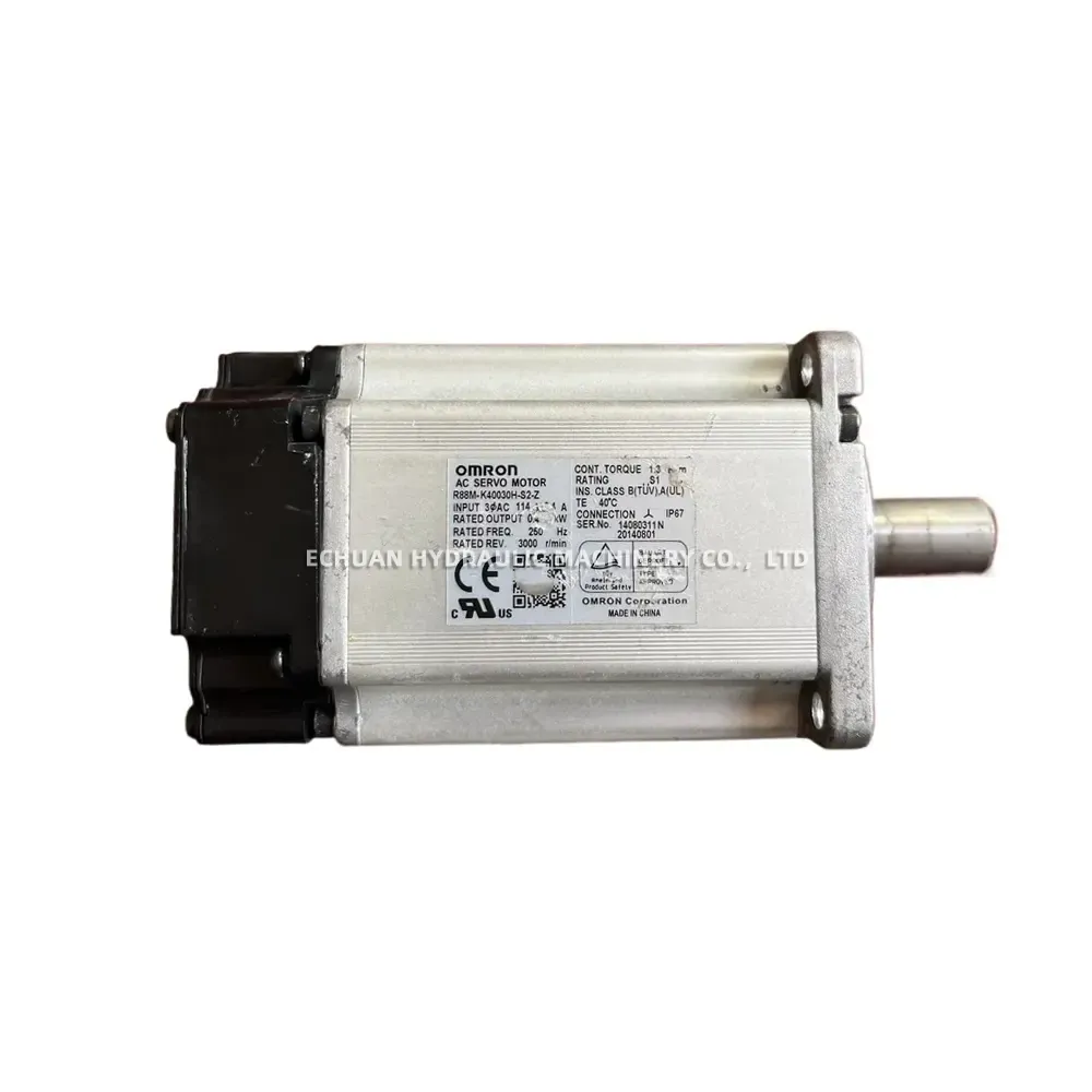 Omron R88M-K40030H-S2-Z AC Servo Motor