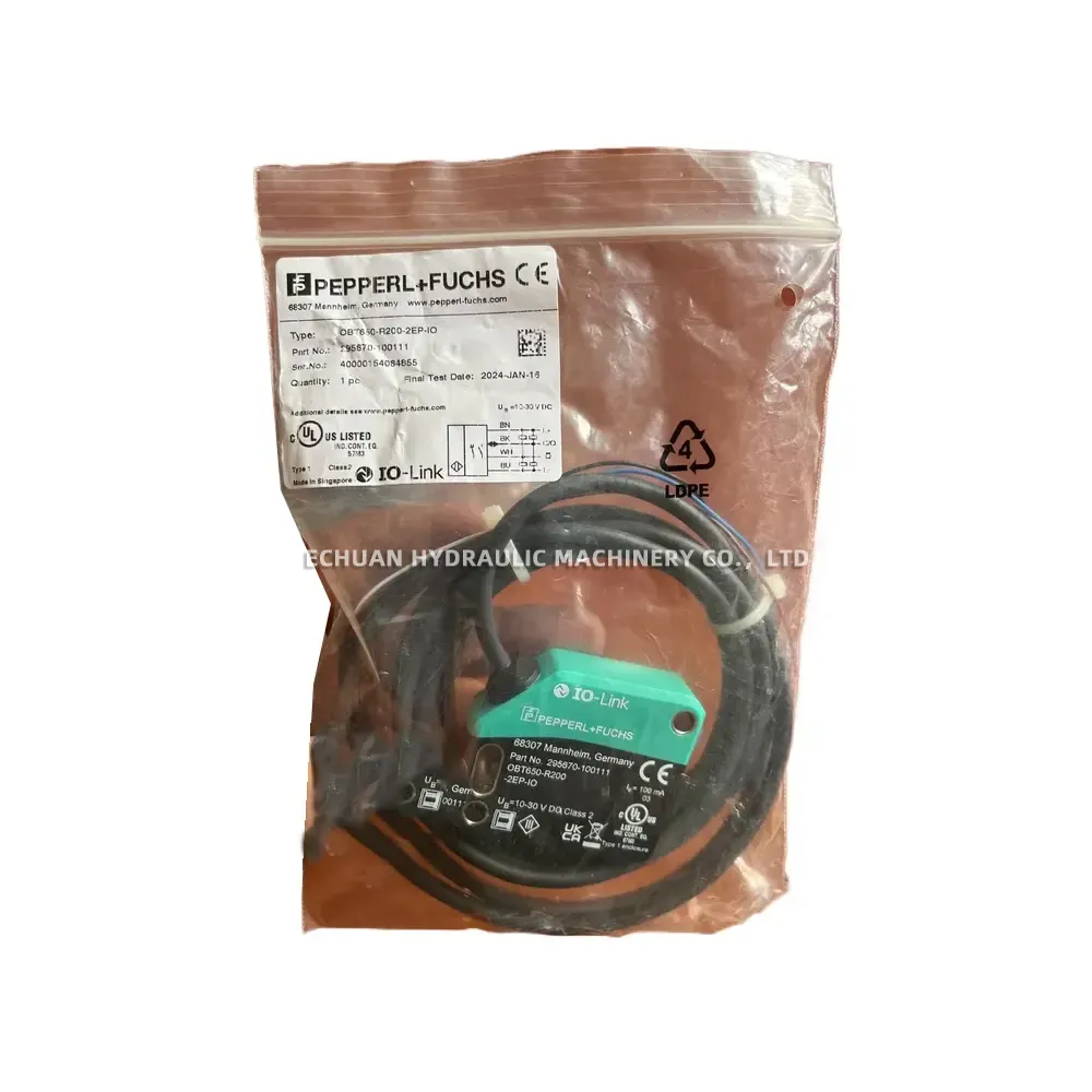 Pepperl+Fuchs OBT810-R200-2EP-IO IO-Link Sensor