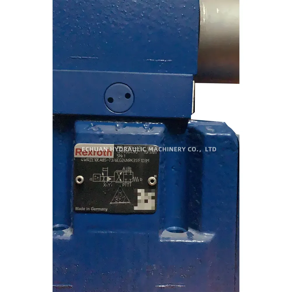 Rexroth 4WRZE 10EA85-73/6EG24N9K31/F1D3M Hydraulic Proportional Directional Control Valve