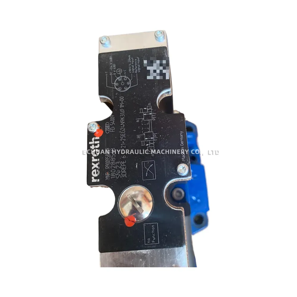 Rexroth 4WRZE16W8-100-74/6EG24N9K31/F1D3M Proportional Directional Control Valve