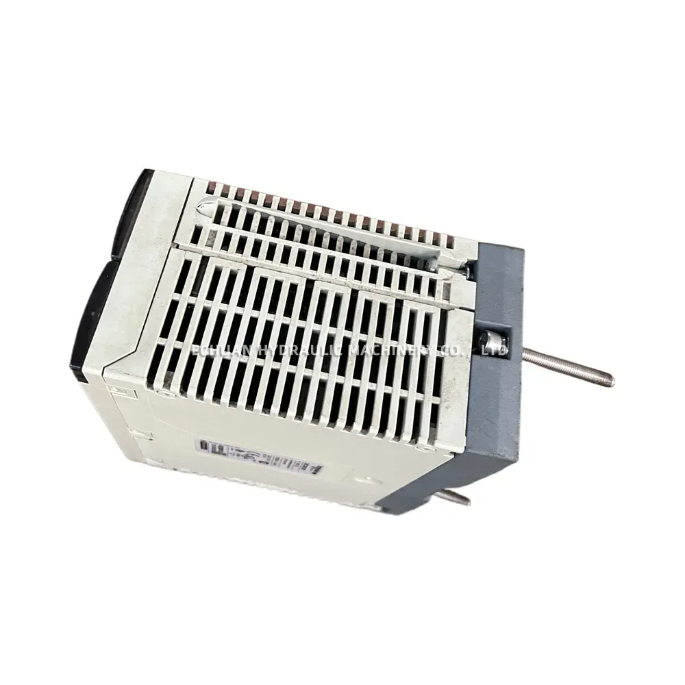 Schneider Electric LMC20A1307 Motion Controller