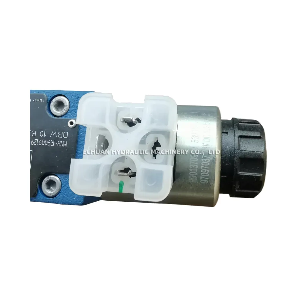 Rexroth 4WE 10 C52/HG24N9K4/M Hydraulic Directional Control Valve