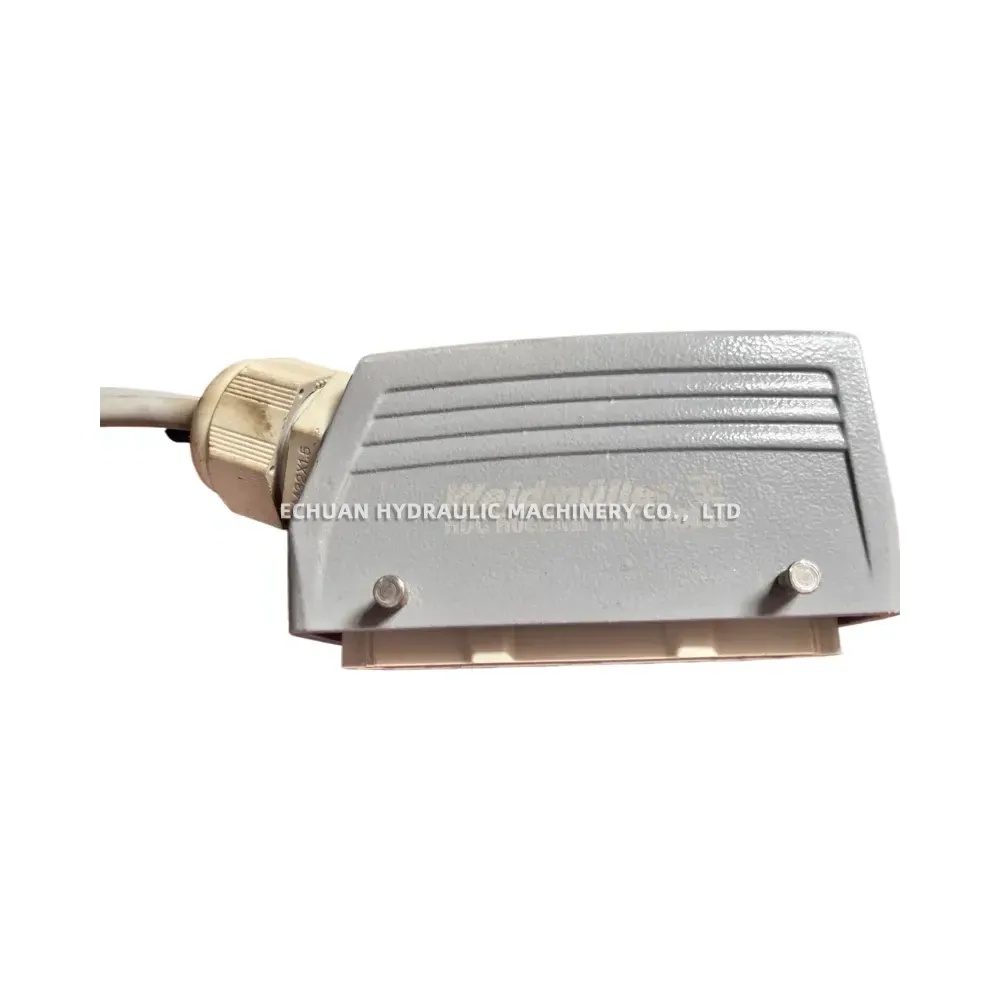 Weidmuller HDC HE 24 MS (Order No. 1787750000) Heavy Duty Connector (rectangular industrial connector, male insert with hood and cable gland)