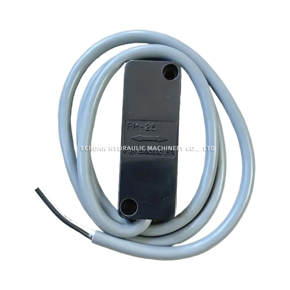 Fuji Electric PM-2S Magnetic Proximity Switch